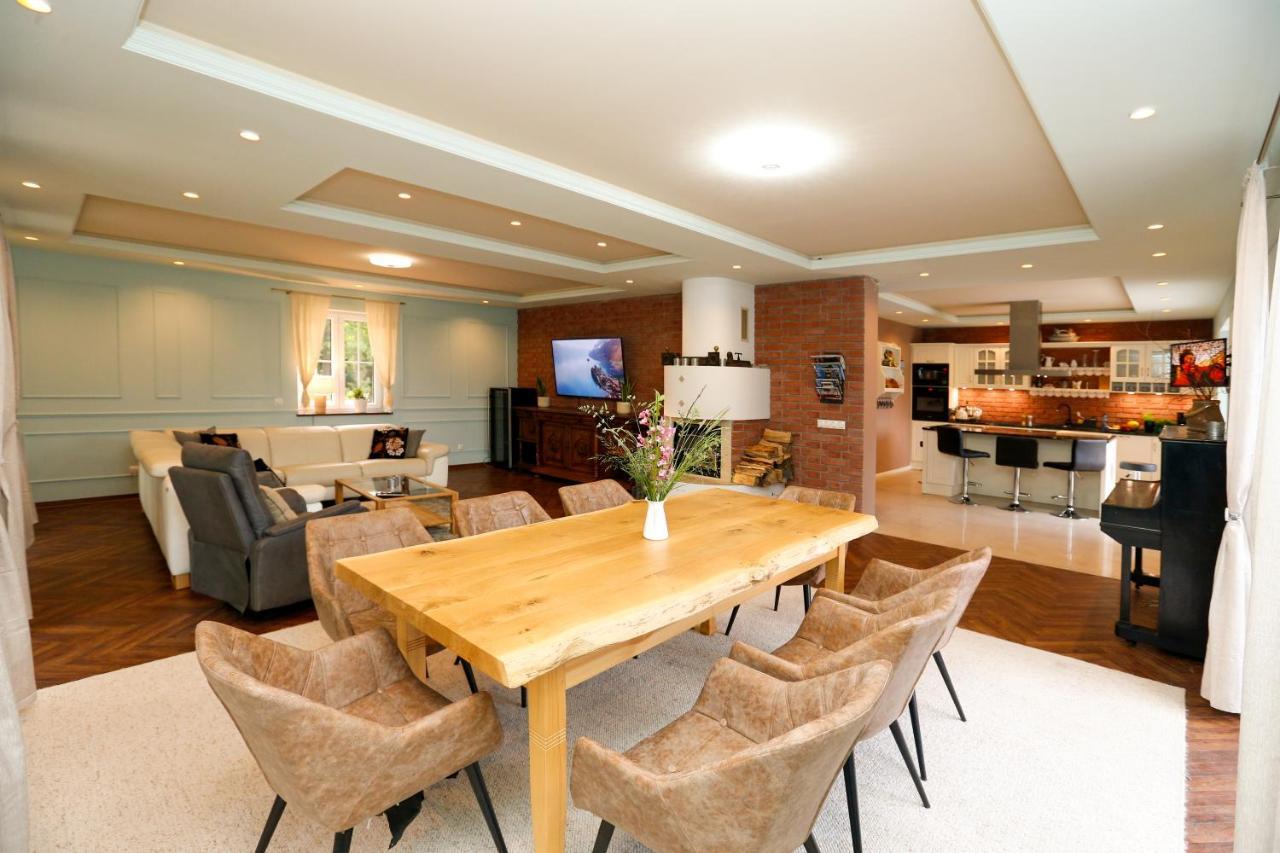 Iseroase House Deluxe Pobiedna Luaran gambar